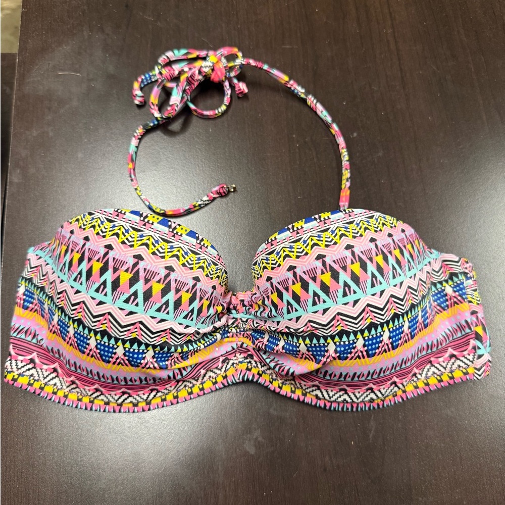 Victoria’s Secret bandeau bikini top